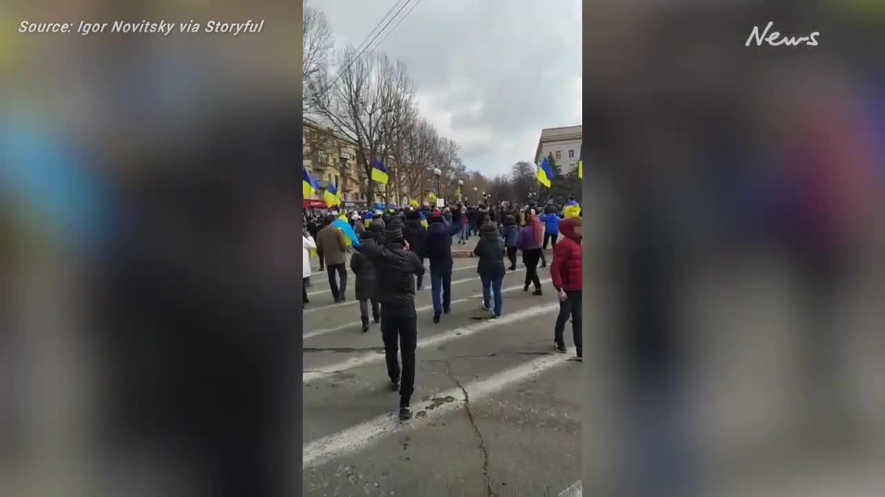 Gun fired at Kherson protest against Russian invasion