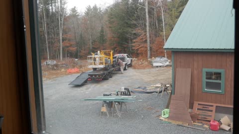 Green Roof Home Build - This MANLIFT HAS TO GO!