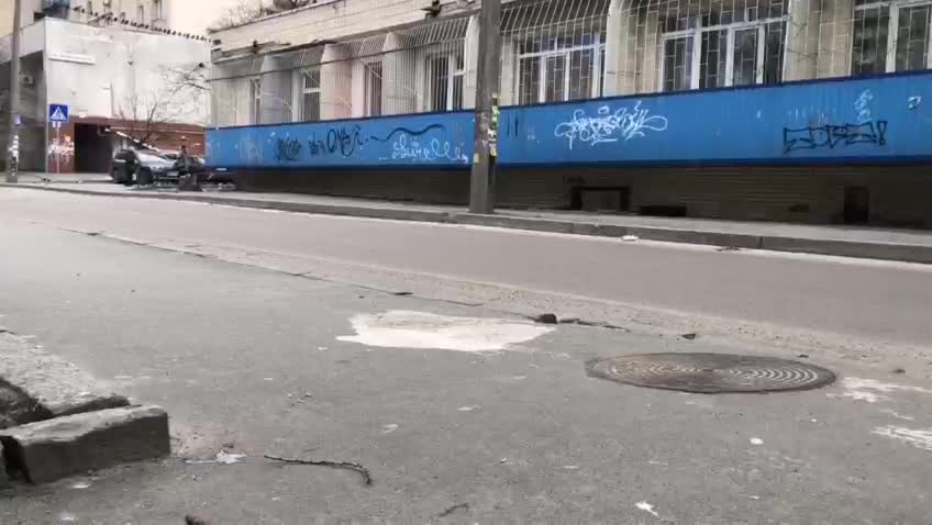 Moja prva sirena za vazdušnu opasnost... i nikoga nije briga.