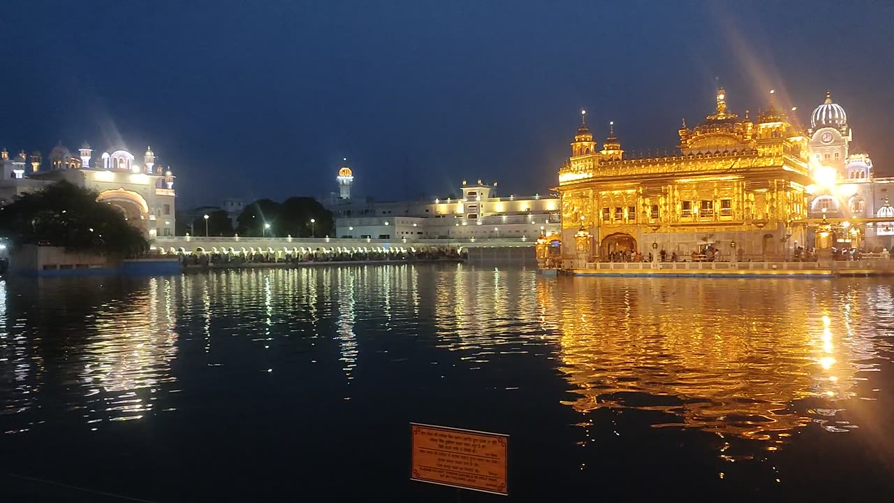 Devotional golden temple Amritsar