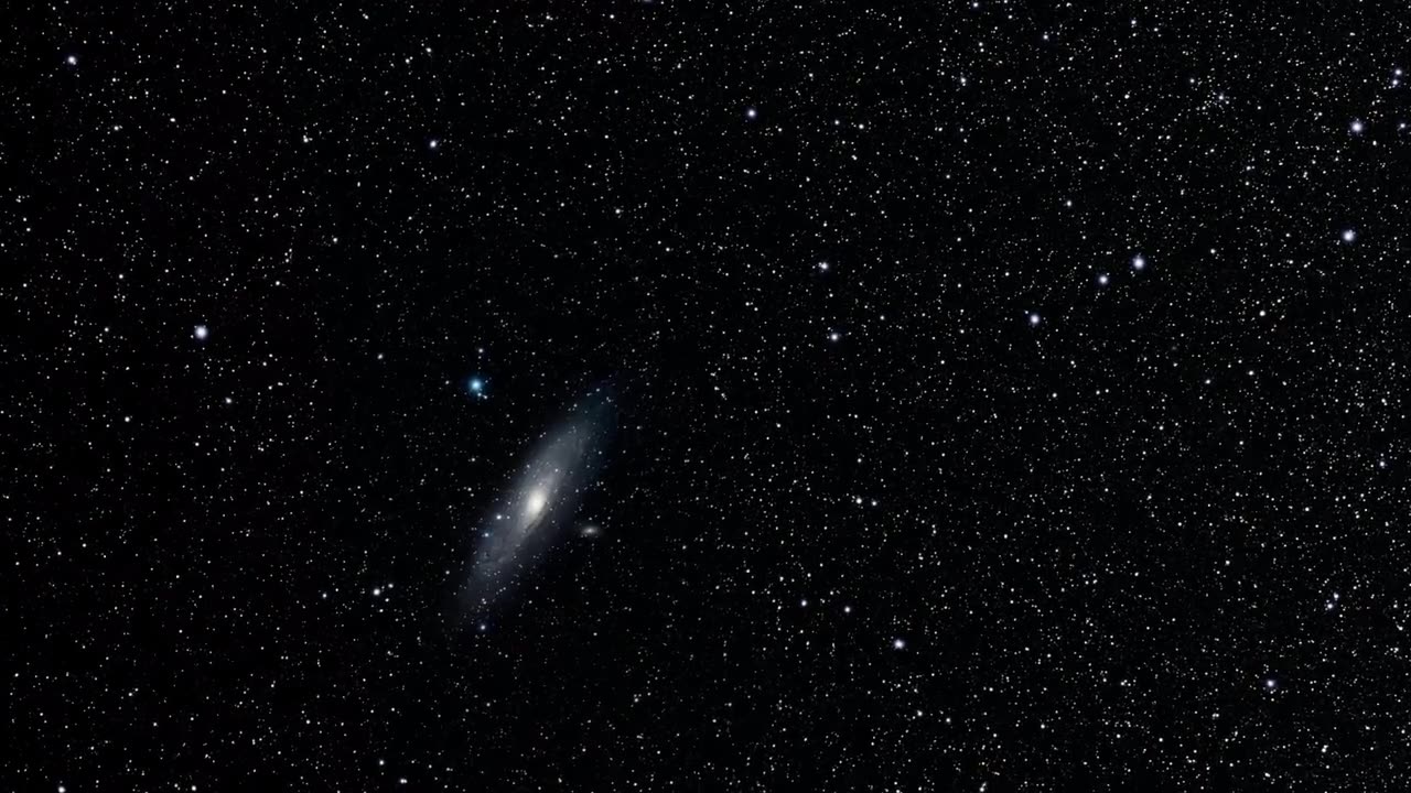 Andromeda Galaxy zooming!