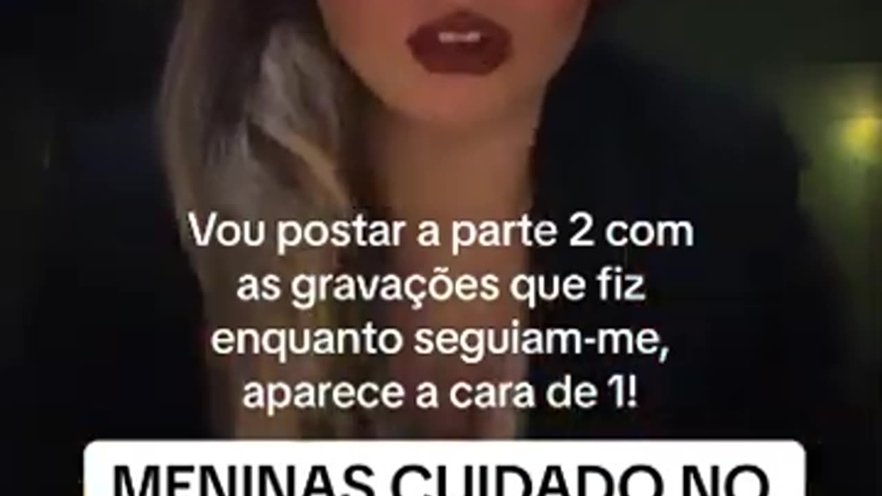 Indivíduo de ascendência extra-europeia persegue uma portuguesa, tendo-lhe tirado fotos e a agarrado