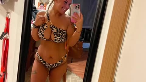 She loss her weight just by taking tea every morning, want to know check out the description