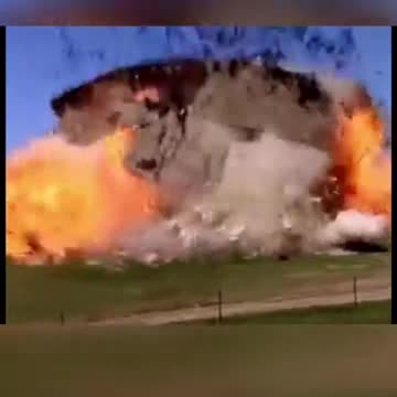 What happens when you use an android charger for iPhone 🤣😂