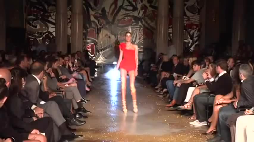 Top Models Fail Compilation (Part 1