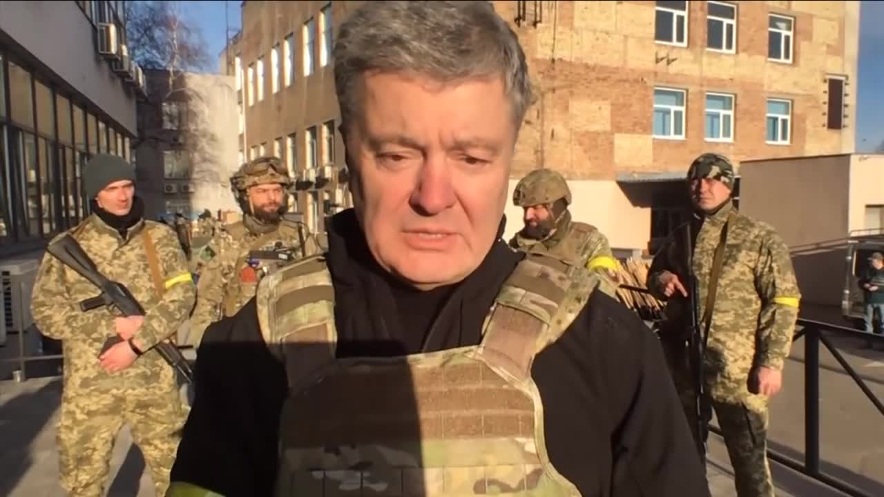 Former Ukrainian President Petro Poroshenko orders Putin to leave_ 'This is our