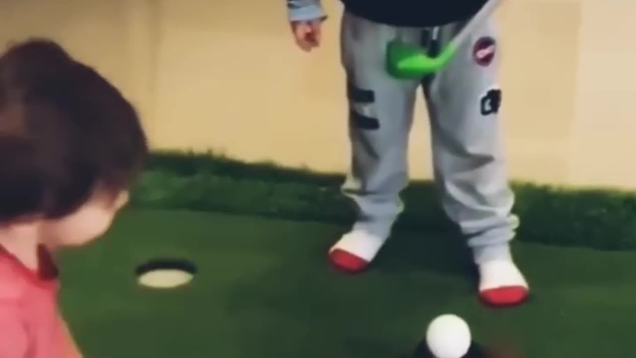 Baby girl hit the father #memeGOLF 99% Failed try not to laugh