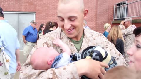 Wv marine meets baby boy for the first time on parris island sc