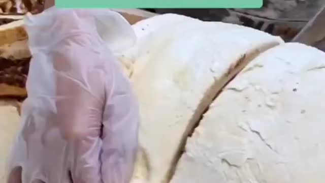 10lb cinnamon roll
