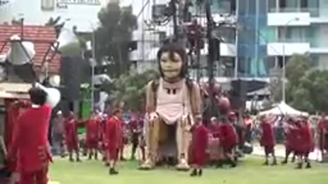 Day 1. The Giants. Little Girl Giant in Perth. Royal de Luxe. Perth, Australia