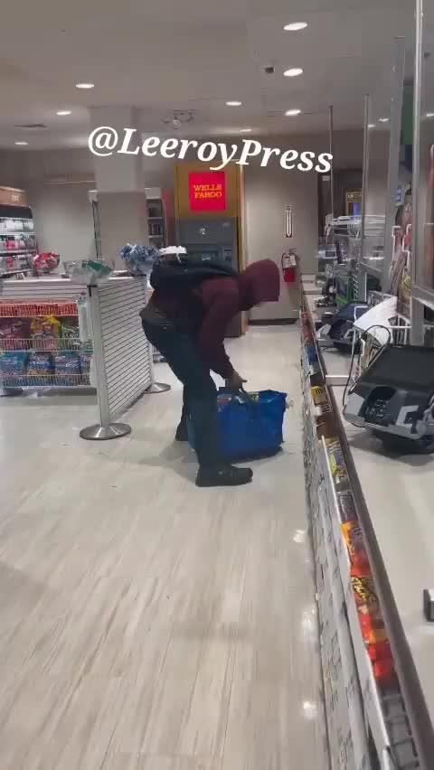 New York Man Clears Out the Candy Isle Without Paying a Thing