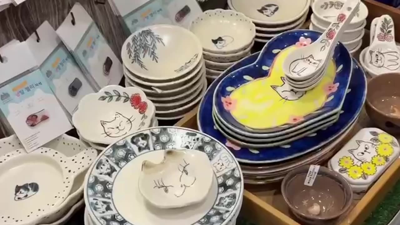 The everything cat shop 🤣