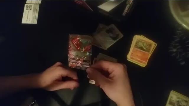 Meowth V Max Box