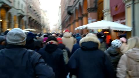 Bologna 8 gennaio 2022 - A PRENDERE UNA BOCCATA D'ARIA