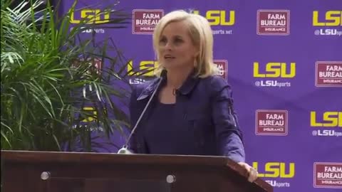 "via questa dannata maschera!"