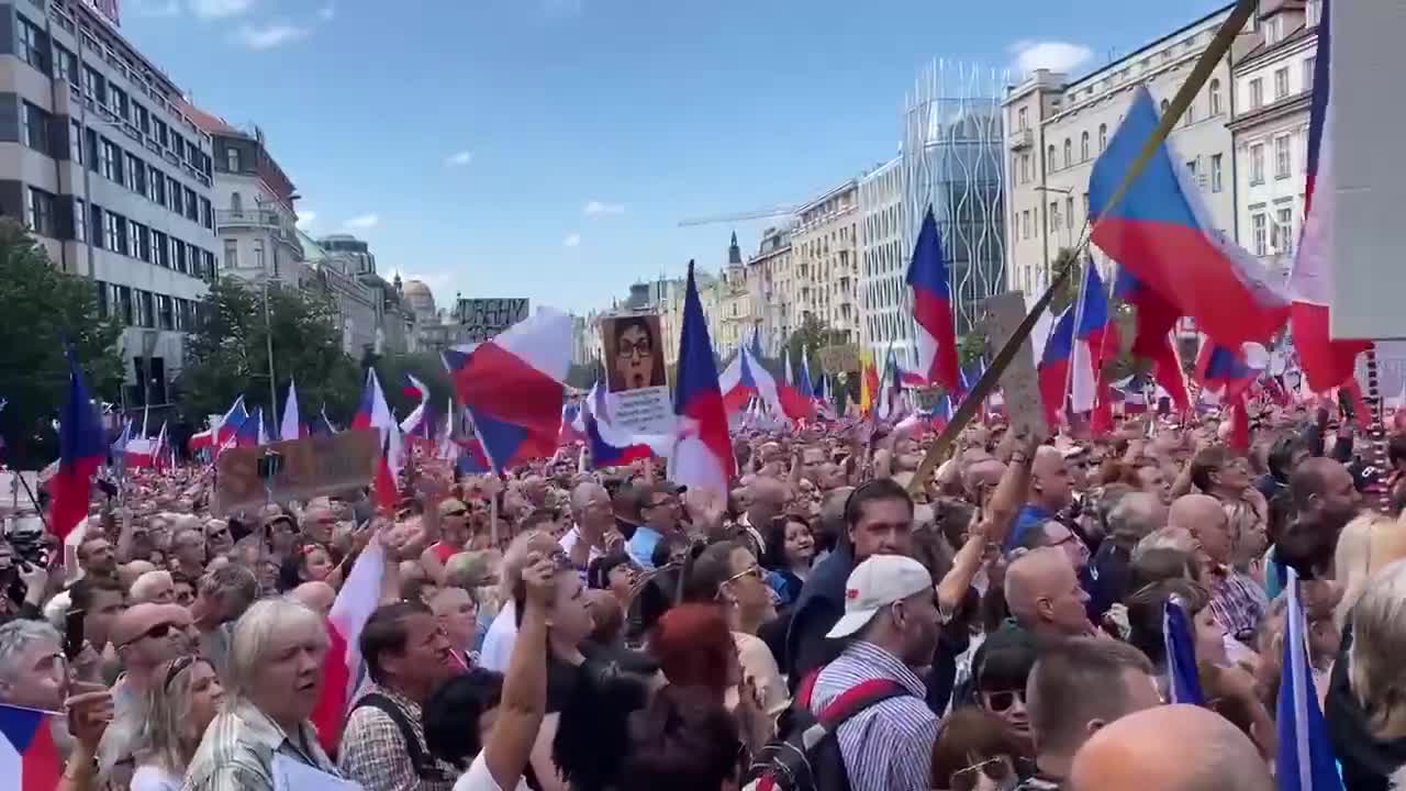 Czech Republic: citizens protest government, EU, and NATO