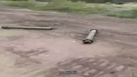 Más tomas del día 25 en las afueras de Izyum.