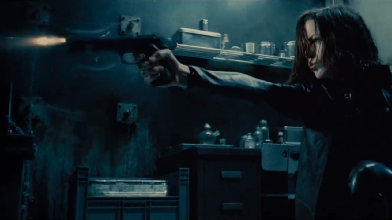 Underworld: Awakening | First Action Packed 10 Minutes! | Kate Beckinsale RULES!