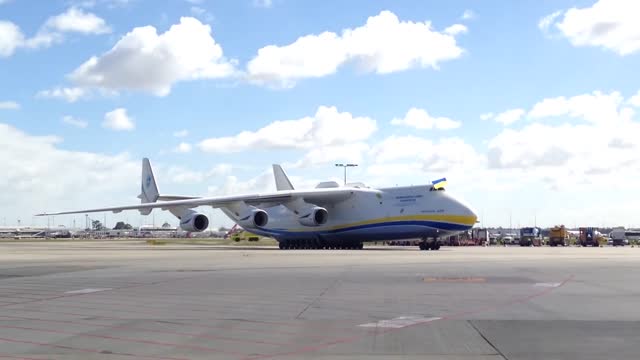 Antonov AN225 very first Perth (YPPH) arrival 15/05/2016