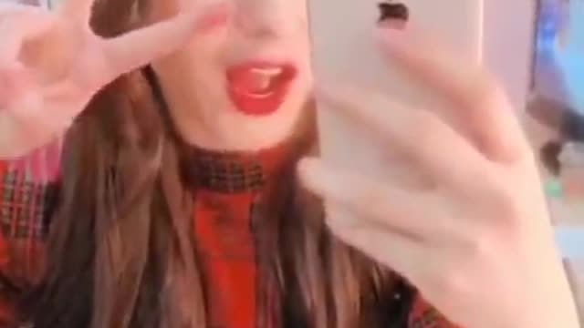 Nancy Momoland 8