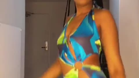 African girls dance challenge