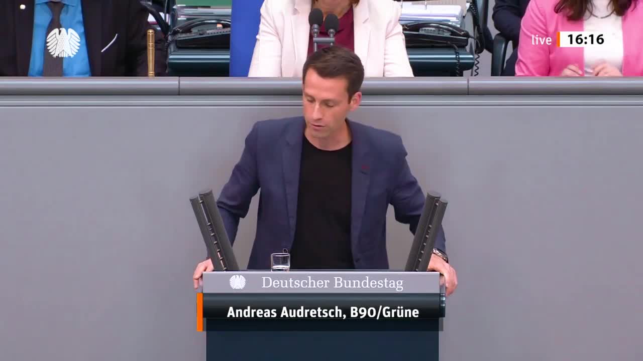 Rene Springer (AfD): 3.700 Euro Hartz IV für Ausreisepflichtige, aber wir sollen frieren?