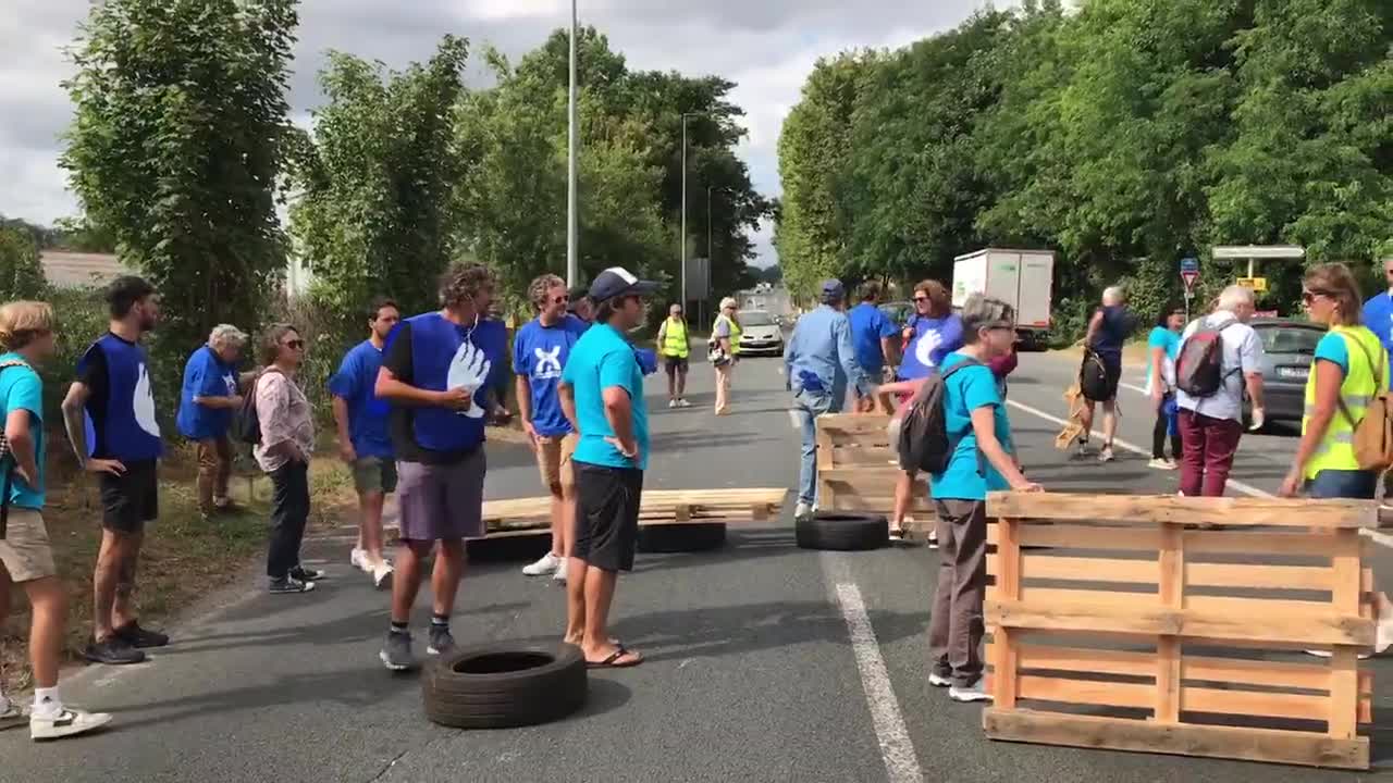 Demonstrace proti věznění aktivistů za samostanost v Baskicku ve Francii