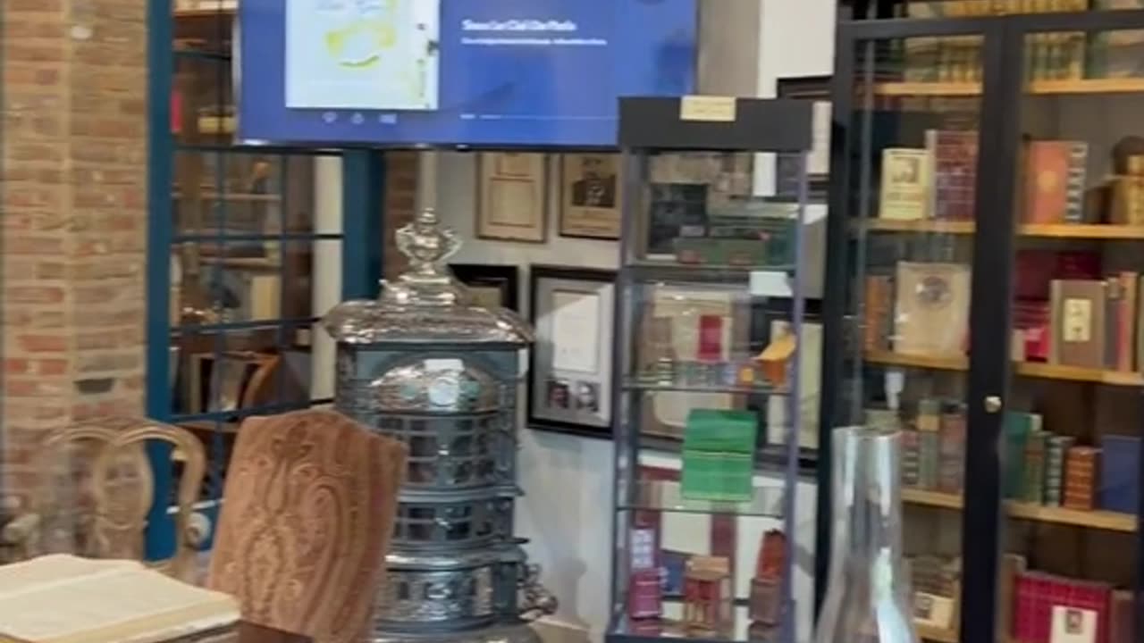 Moons book store in Utah