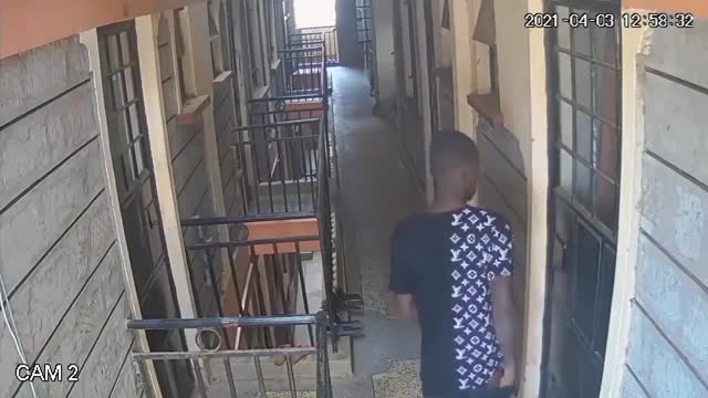 CCTV footage of Thief breaking into a house