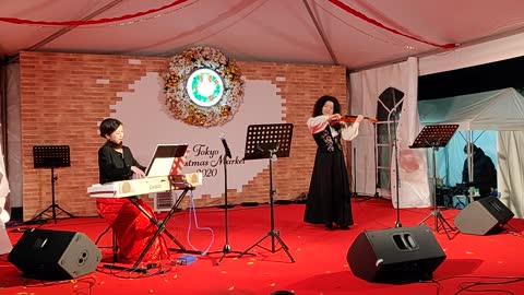 Live Japanese Violinist & Pianist at Tokyo Christmas Market 2020