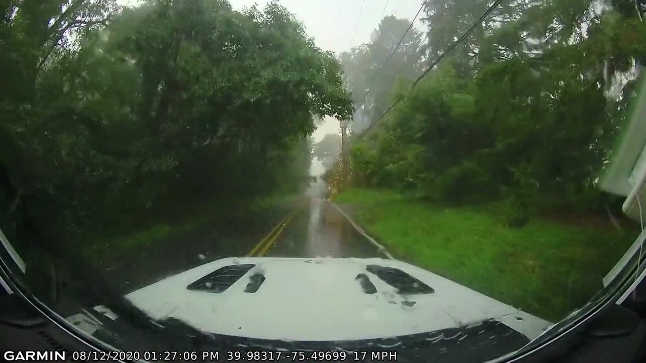 Naked man has no place on bonnet of 18 wheeler==dash cam footage scenes