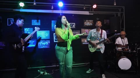 DARA & THE Gangs'ta - Runtah (Cover) Live Session