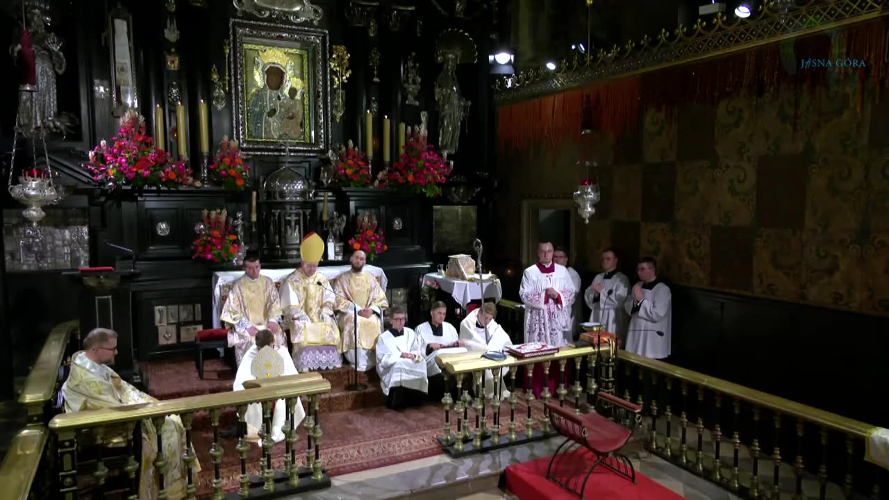 Bishop Athanasius Schneider - Pontifical High Mass in Częstochowa, Poland - Consecration of a Virgin