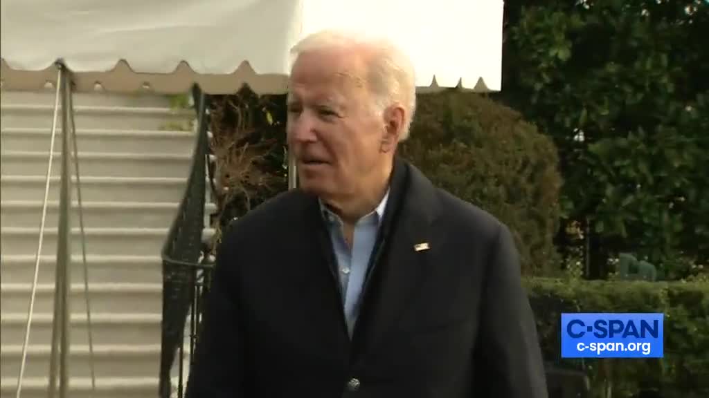 Biden laughs at transparency question on COVID