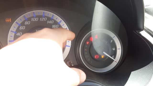 Carro não marca combustível - Nível de combustível não muda - Nível de combustível Honda