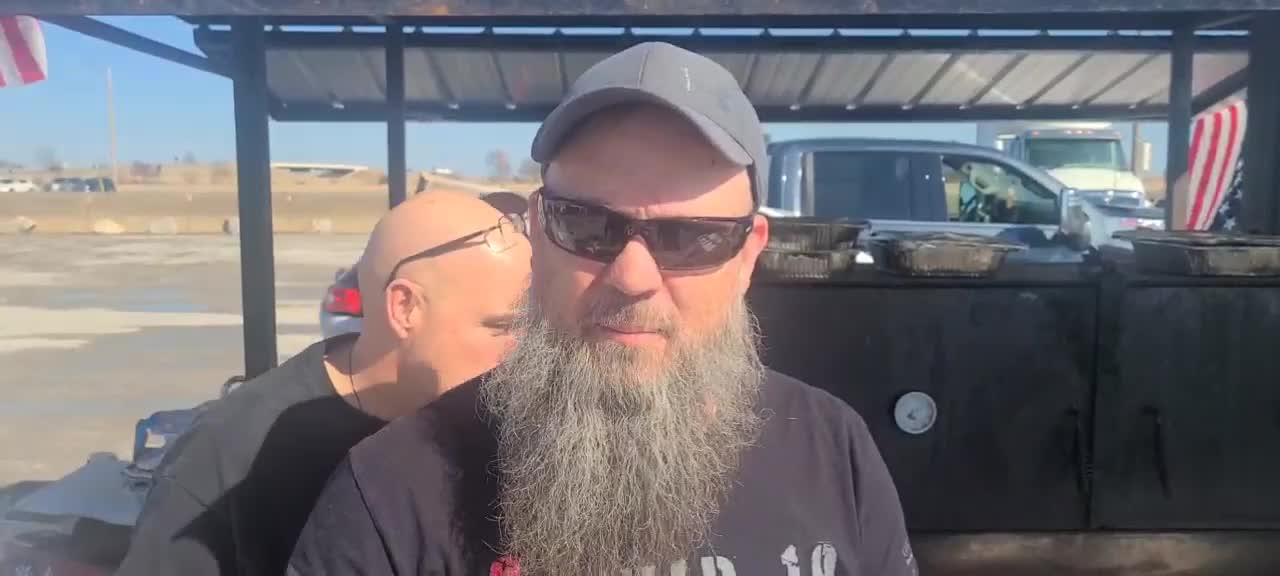 US trucker convoy is eating better than me!!! For FREE!!!