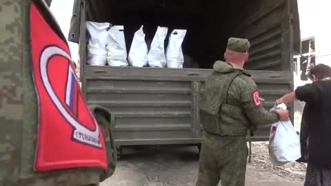Russians deliver over 5 tons of humanitarian goods to secluded areas of Lisichansk