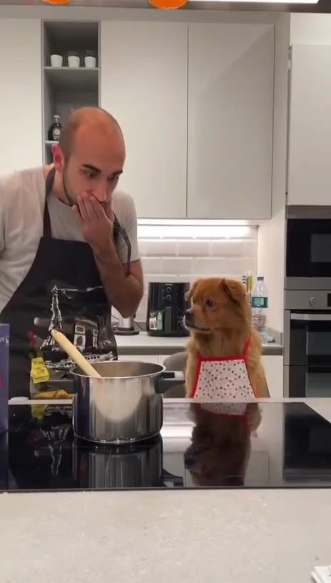 His reaction 😁😂 Crazy_Moments 🥰