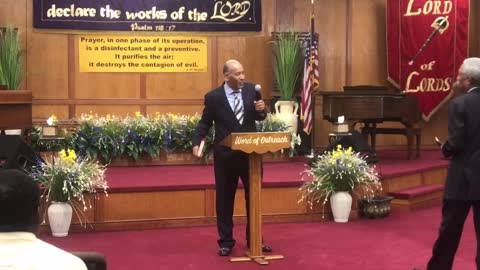 GOD Limiting HIMSELF