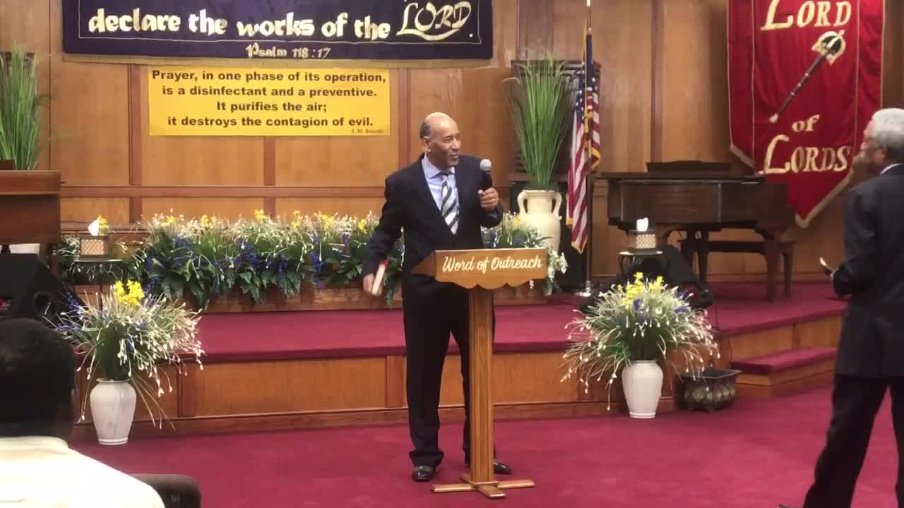 GOD Limiting HIMSELF