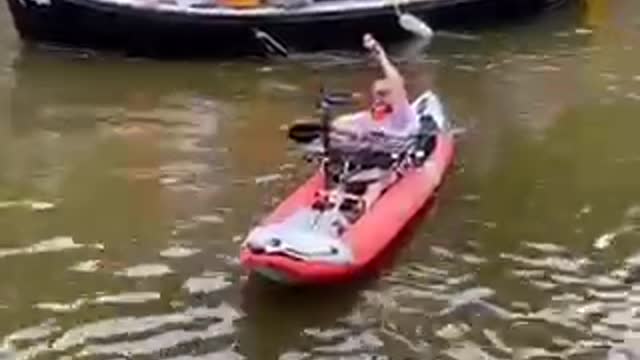 How To Play DJ Amsterdam Style