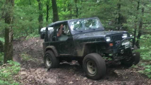 YJ Wrangler second attempt ascent with bounce KROCKS