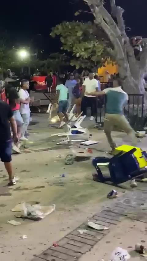 Batalla campal en Puerto Colombia