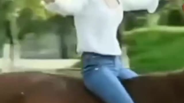 Viral Instagram horse girl