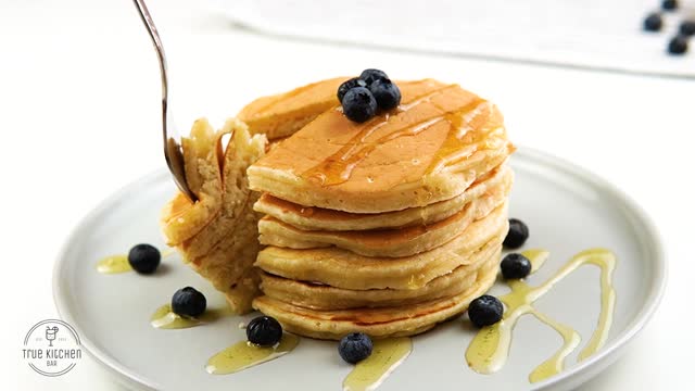 How to make Easiest Pancakes at Home