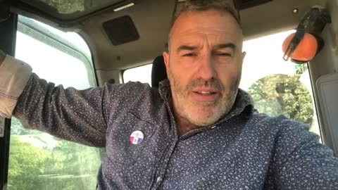 Christophe Chalençon mise en examen de nos gouvernants et explication de la voie Gaulienne 110921