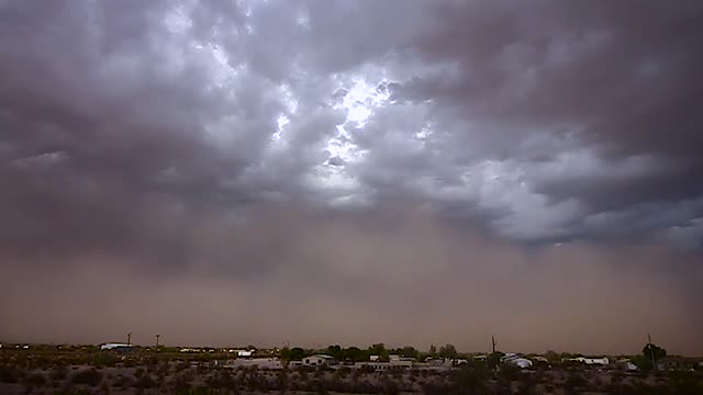 Stunning time lapse captures sandstorm in Casa Grande, Arizona