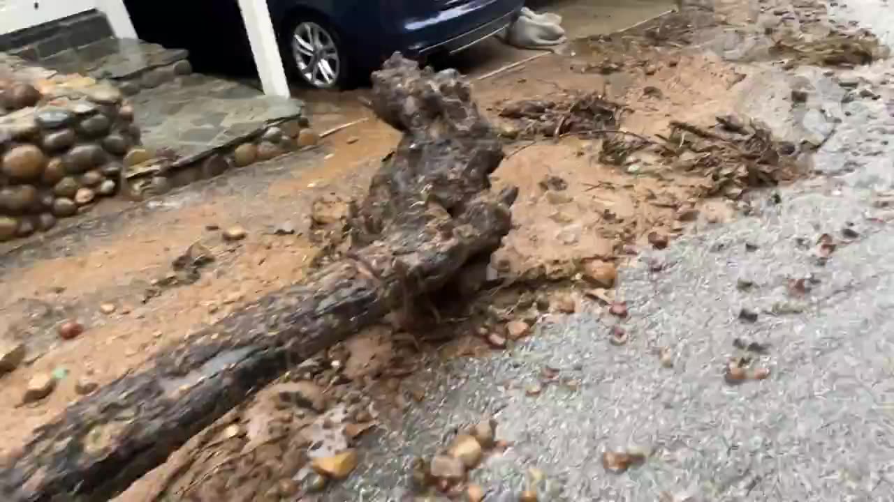 SEVERE DAMAGE FROM MUD FLOWS~LANDSLIDES AND OLD FASHION FLOODING IN BEVERLY GLENN CALIFORNIA