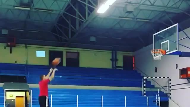 Amazing basketball shot