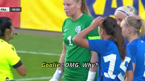 HIDDEN CHATS IN WOMEN'S FOOTBALL (RARE)